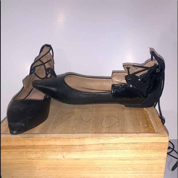 ALDO black lace up flats - Picture 1 of 3